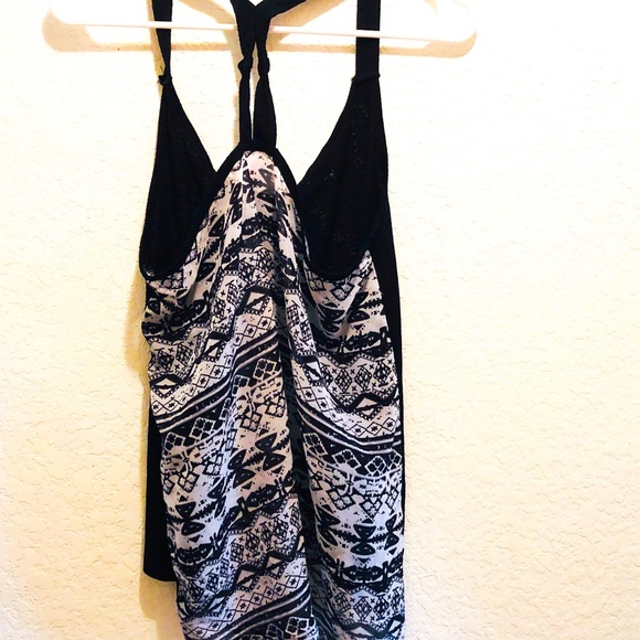 No Boundaries Knotted Back Tank Aztec Print - Picture 5 of 6